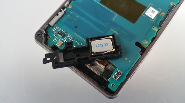 Guide tutoriel de réparation pour le Sony Xperia Z1 compact D5503